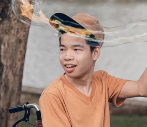 kid with hat