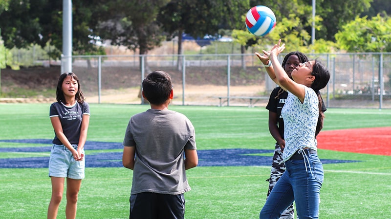 kids playing volleyball