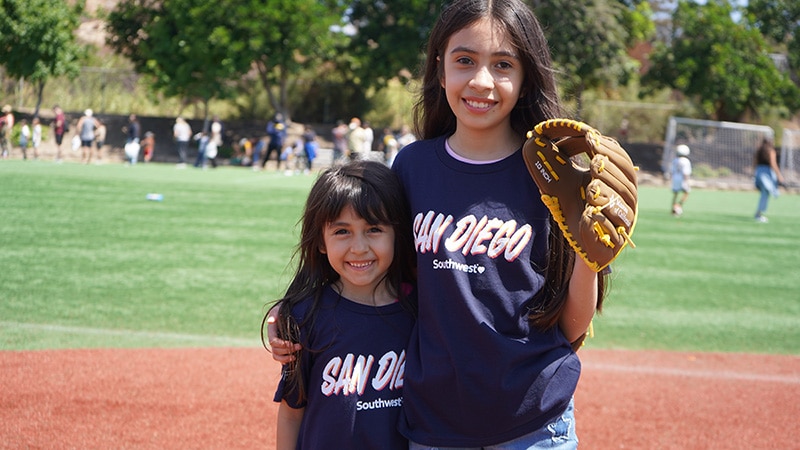 girls at rookie league