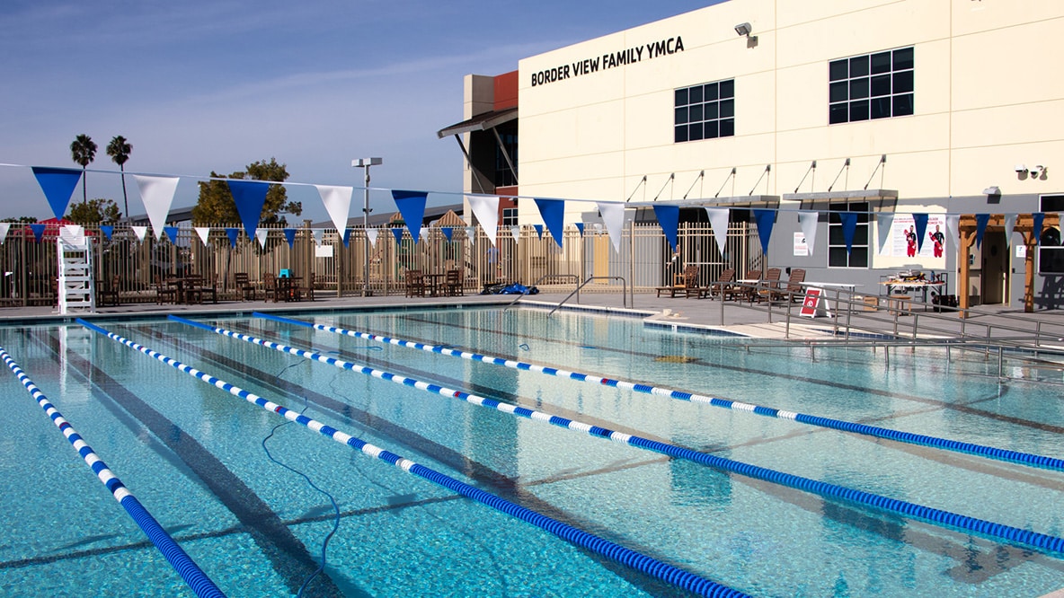 pool at border view Y